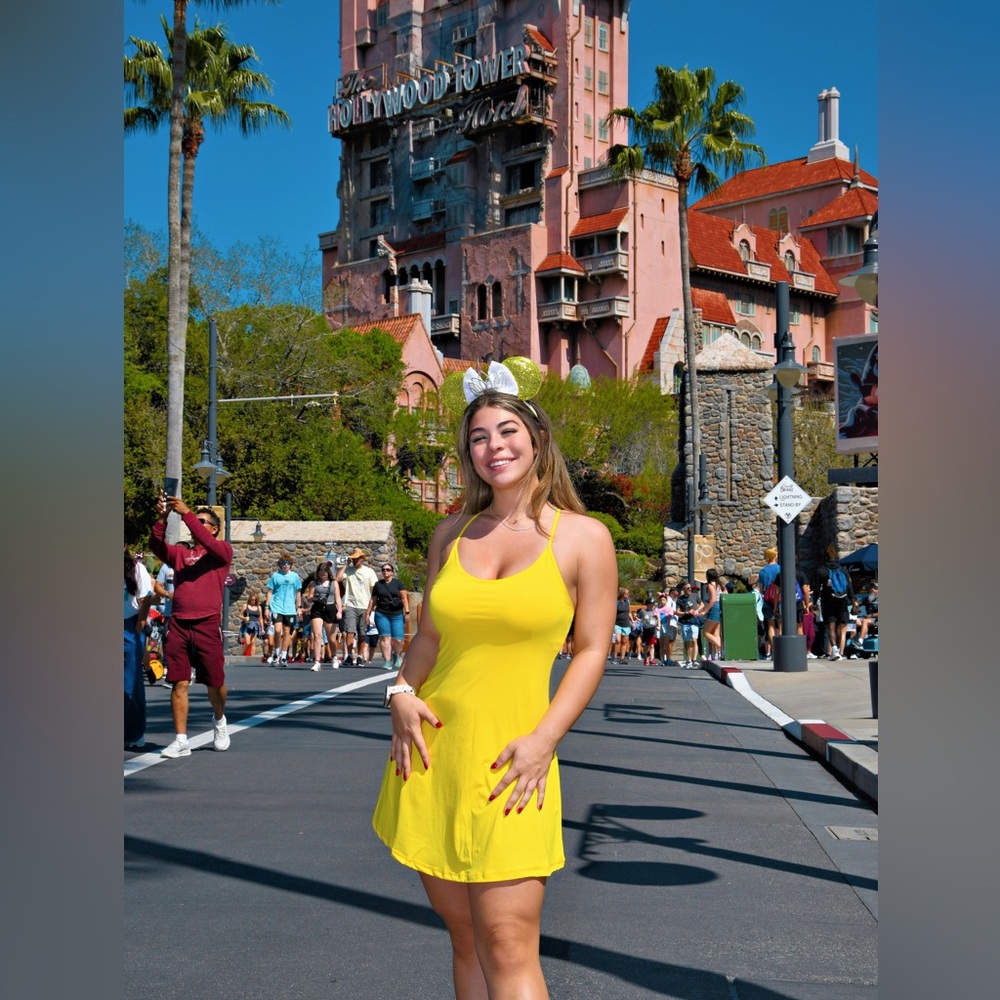 Tennis/Sports dress with shorts and pockets, adjustable back- BLACK M YELLOW M